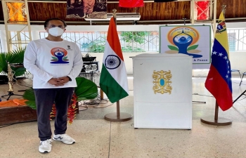 Ambassador Abhishek Singh spoke at the IDY event in Maracay